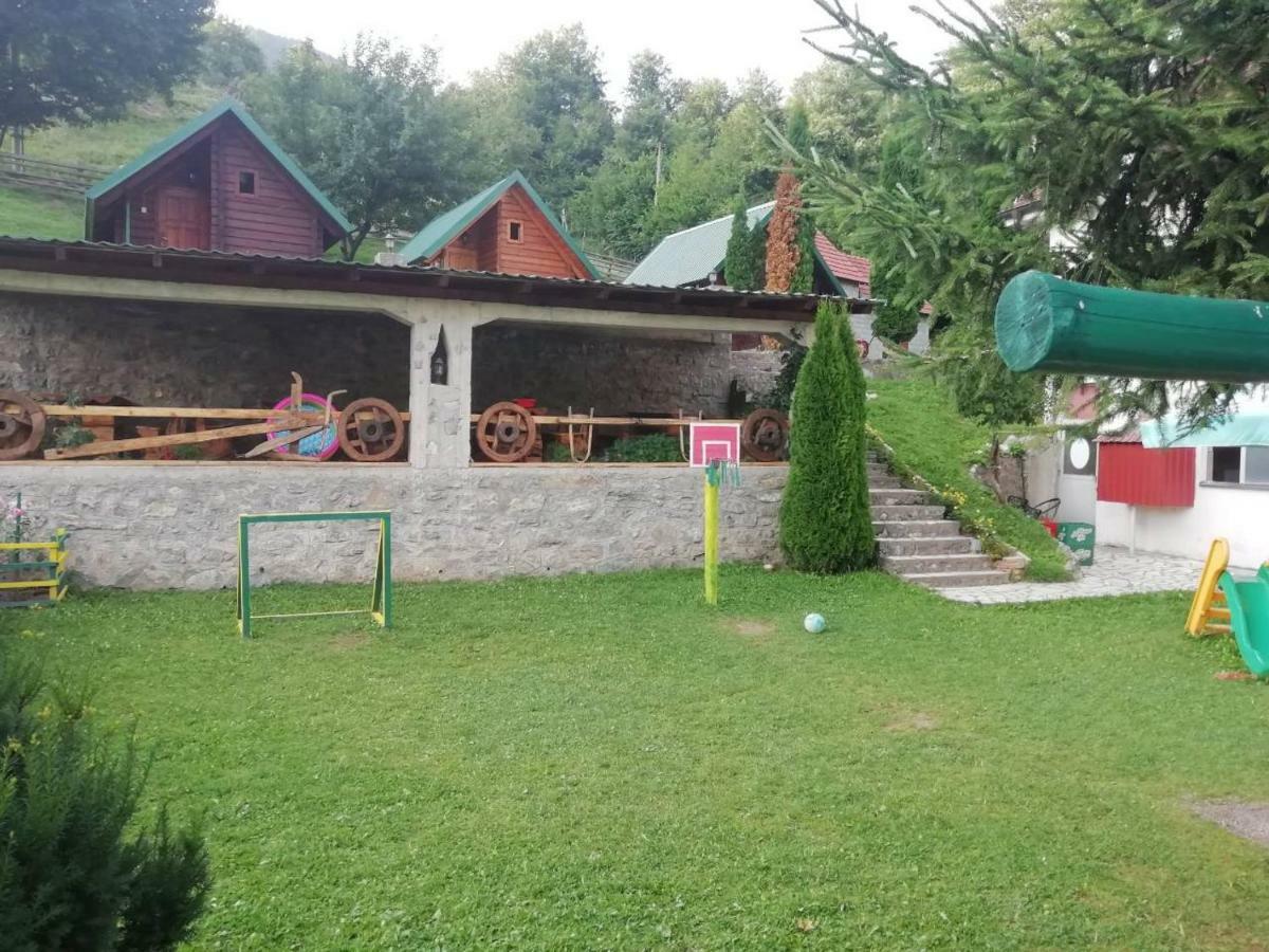 Bungalovi Vukovic Мойковац Екстериор снимка